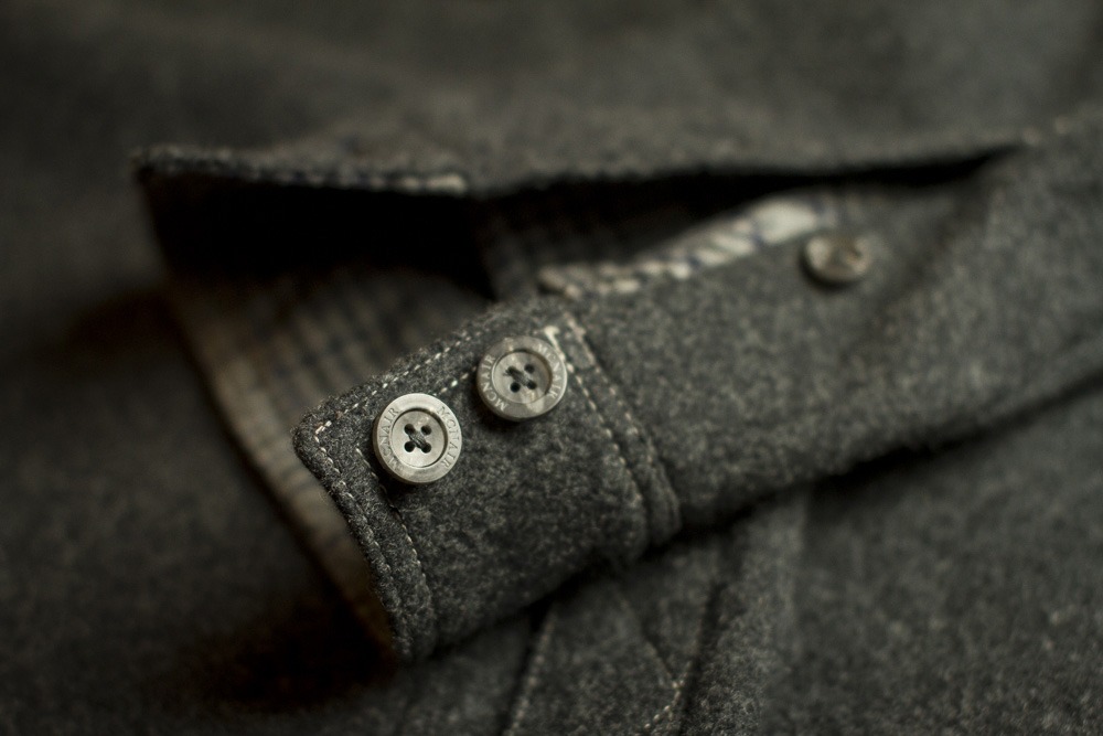McNair mid weight Mountain shirt details